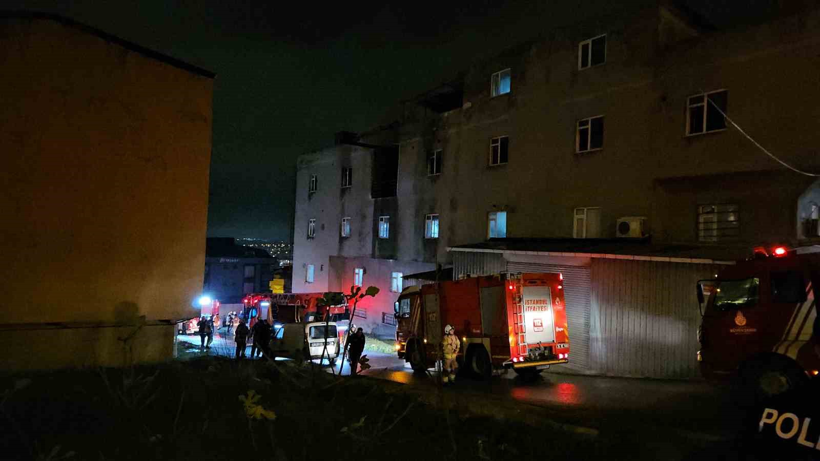 arnavutkoyde is yeri alevlere teslim oldu 1i agir 3 yarali 6 gS6vssjT