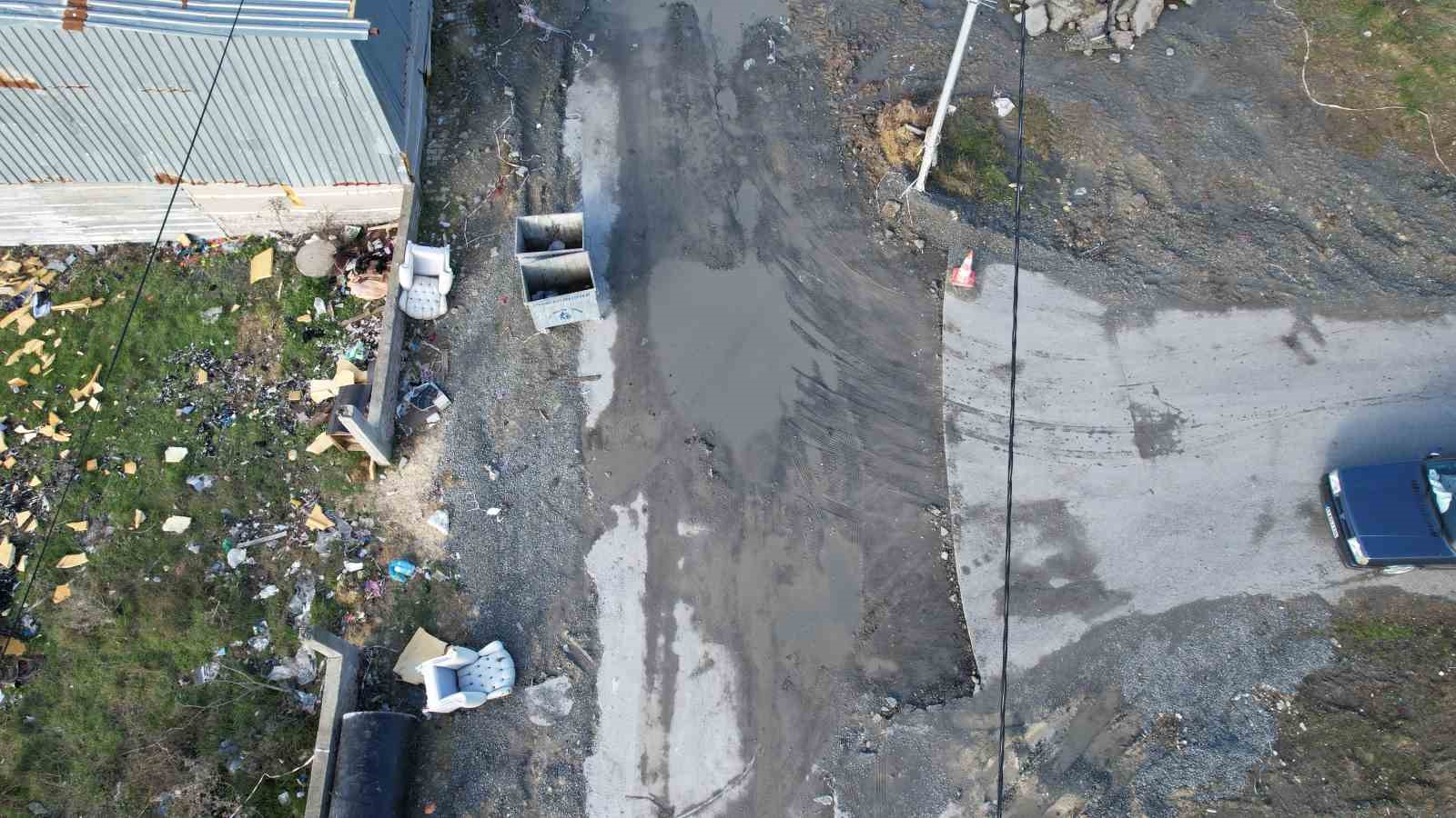arnavutkoyde iski calismasi yarim kaldi mahalleli cileden cikti 1 ADyuPpjc