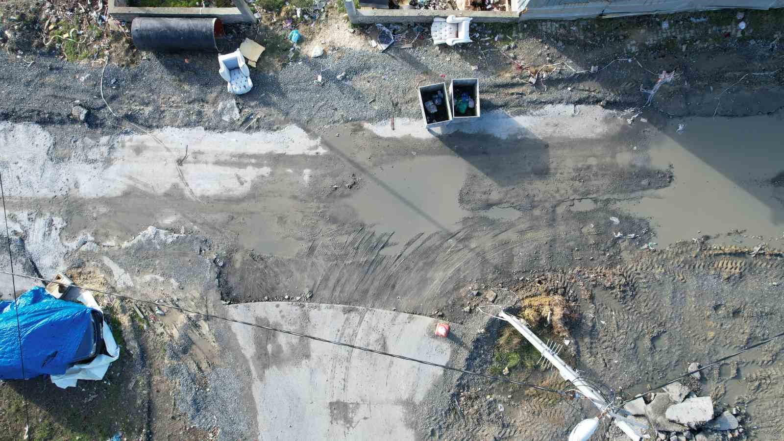 arnavutkoyde iski calismasi yarim kaldi mahalleli cileden cikti 2 q9KQf6NJ