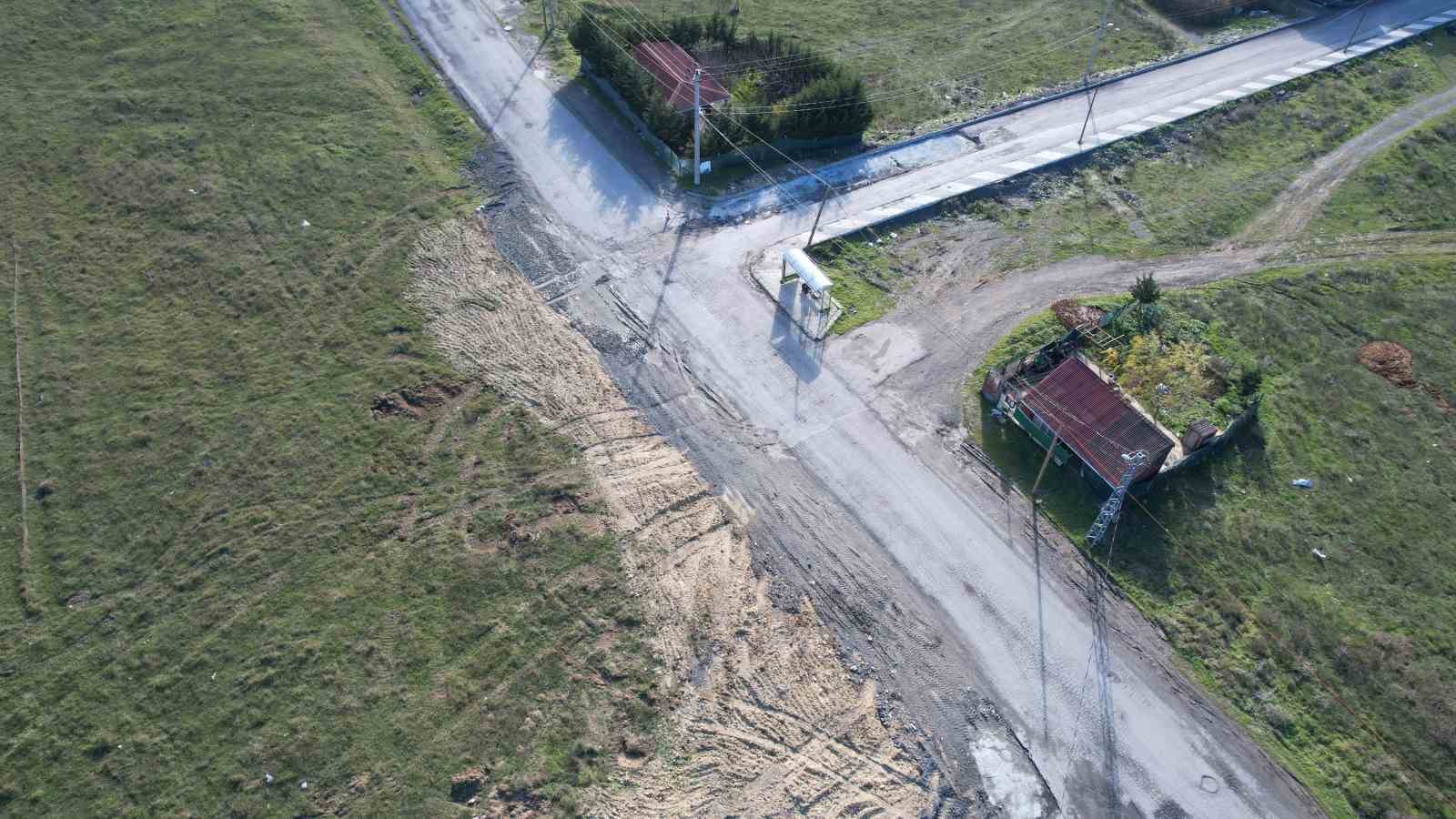 arnavutkoyde iski calismasi yarim kaldi mahalleli cileden cikti 5 fFDwLdec