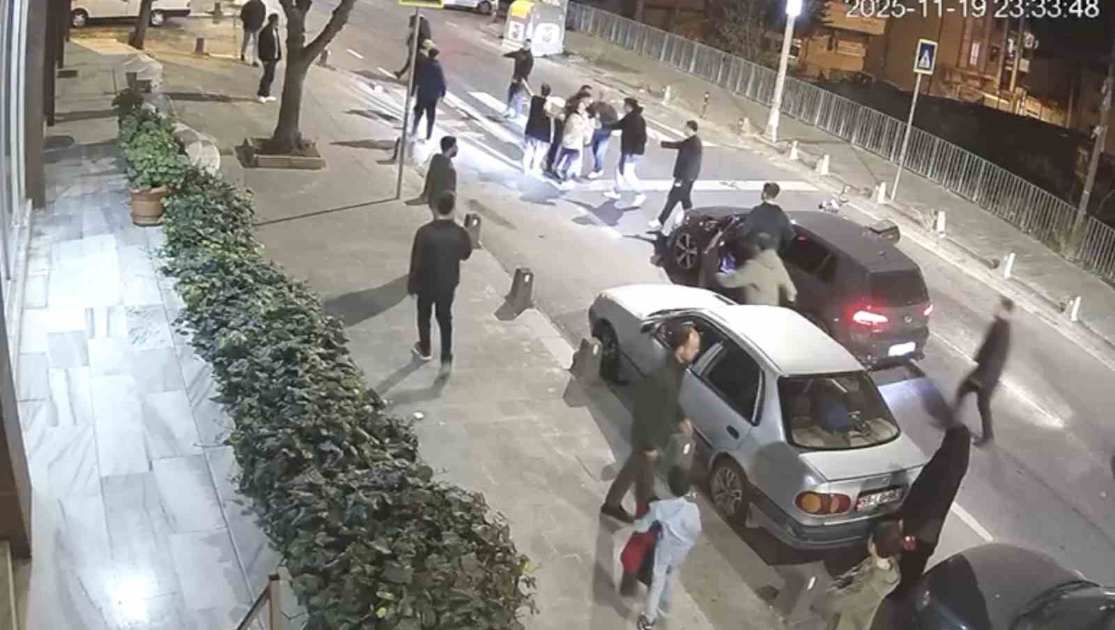 Arnavutköy’de işten çıkarılan genç kız sinir krizi geçirdi, ortalık karıştı 4 arnavutkoyde isten cikarilan genc kiz sinir krizi gecirdi ortalik karisti 0 T1bF4z8A
