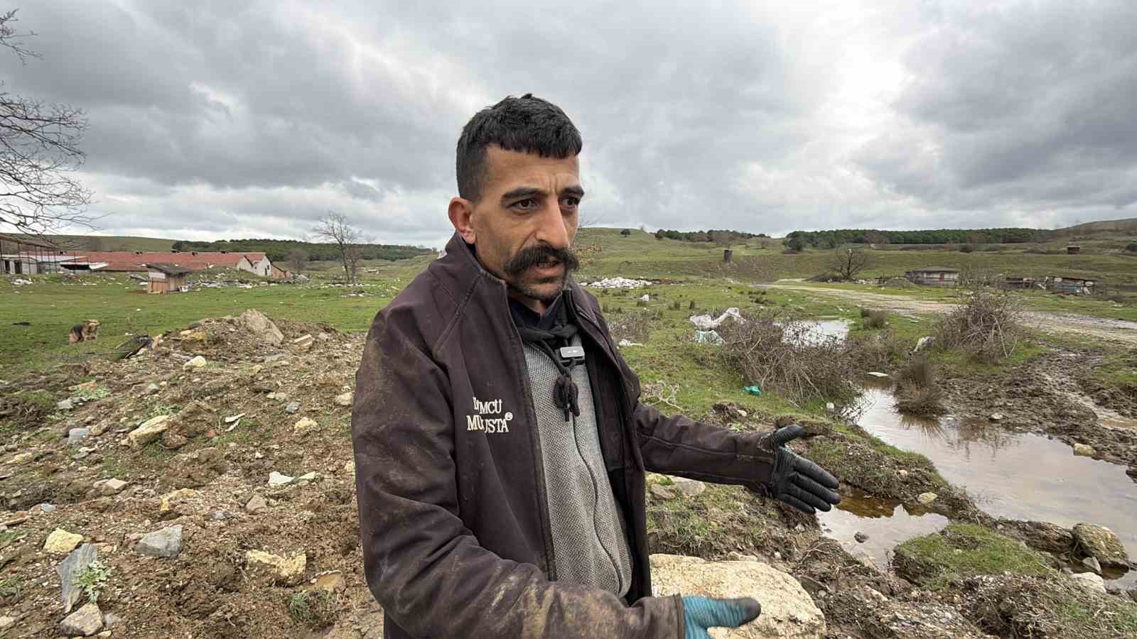 Arnavutköy’de kaçak döküm isyanı: "Her gece döküyorlar, doğa çöplüğe döndü" 5 arnavutkoyde kacak dokum isyani her gece dokuyorlar doga copluge dondu 1 7sDyc418
