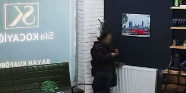 arnavutkoyde-kadin-kuaforunde-odeme-yapmadan-kacti-iddiasi-HZSQXRg6.jpg