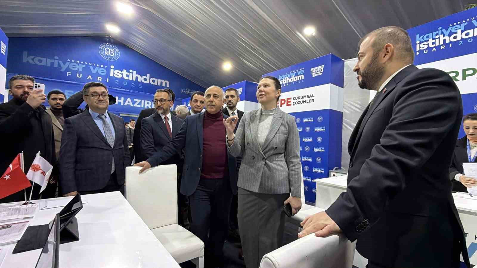 arnavutkoyde kariyer ve istihdam fuari akif 25 kapilarini acti 4 f339y432