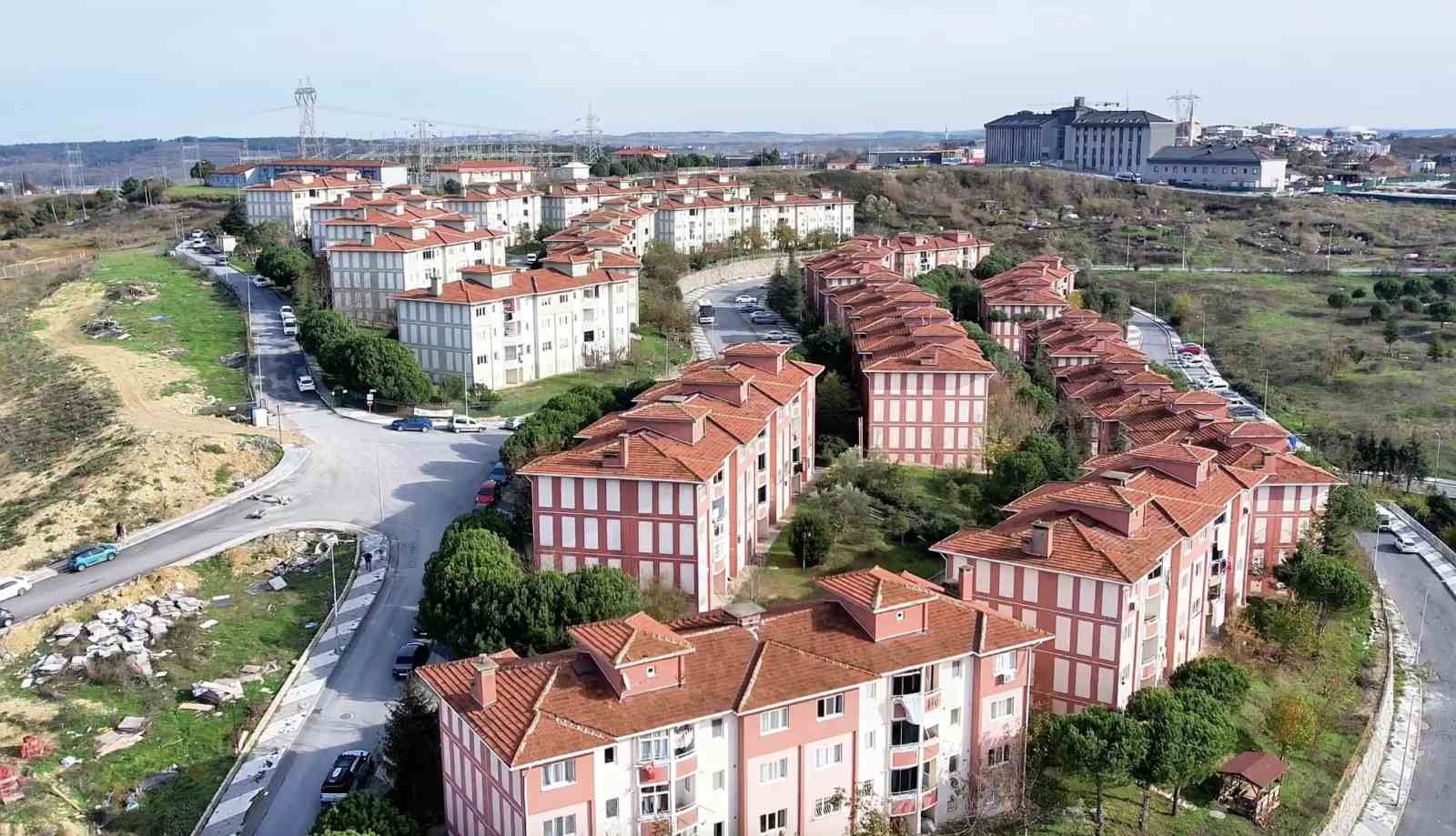 arnavutkoyde ornek site yonetimi 900 tl aidatla 125 bin metrekarelik dev alani yonetiyorlar 1 MeFjcyTj