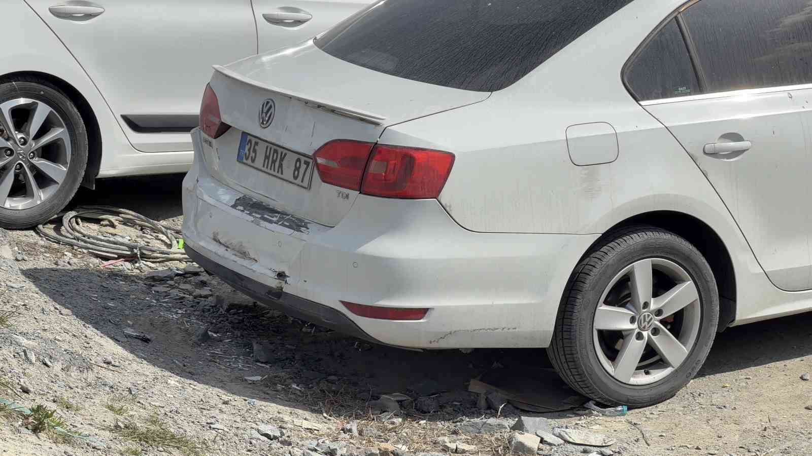 arnavutkoyde park etmek isterken araclarin uzerine cikti 4 OglsaMwa