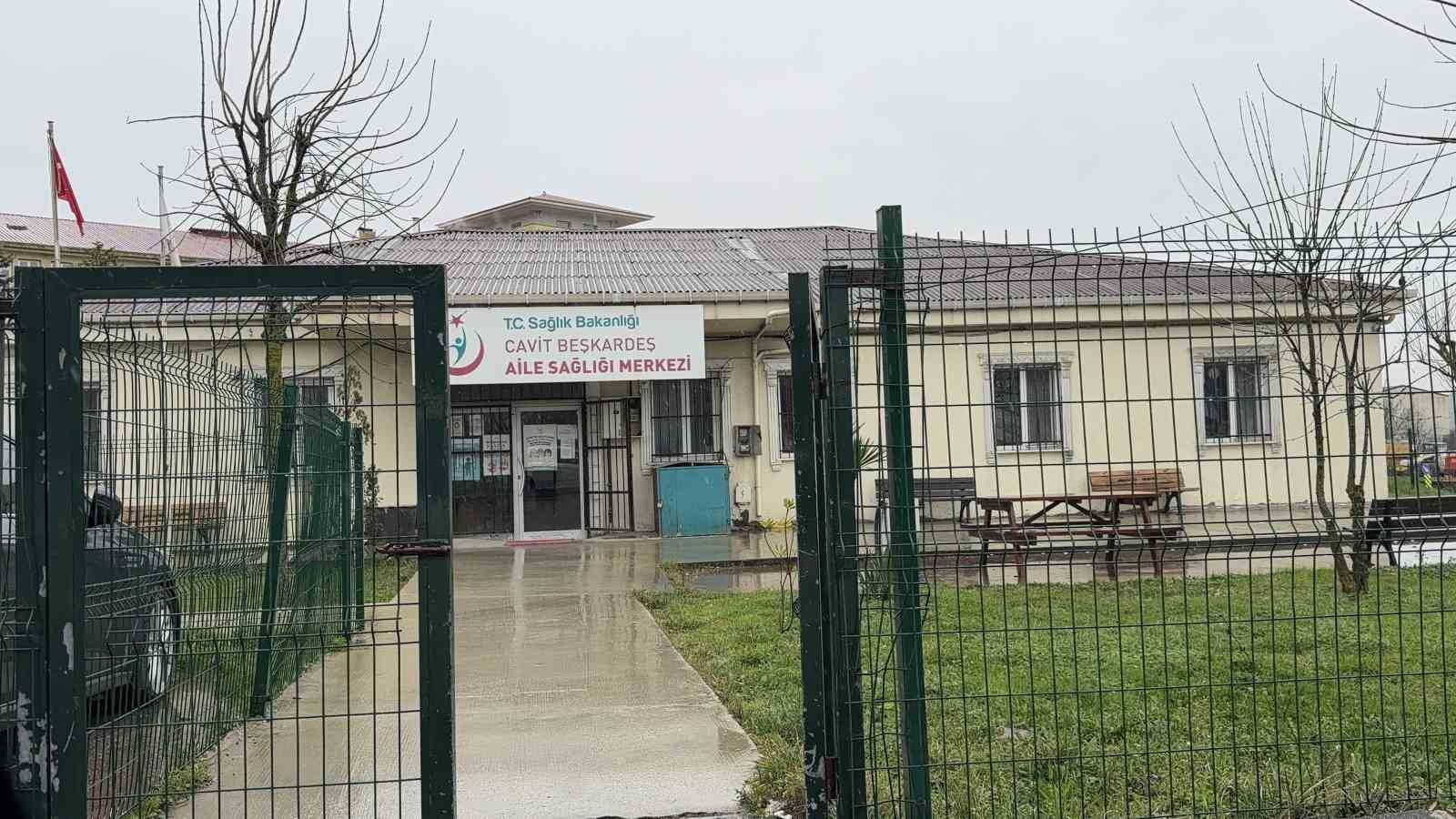 Arnavutköy’de "sağlık ocağına dinleme cihazı konuldu" iddiası 5 arnavutkoyde saglik ocagina dinleme cihazi konuldu iddiasi 1 EJbsEVXJ