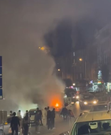 arnavutkoyde-seyir-halindeki-servis-araci-alev-alev-yandi-eWBzdlST.jpg