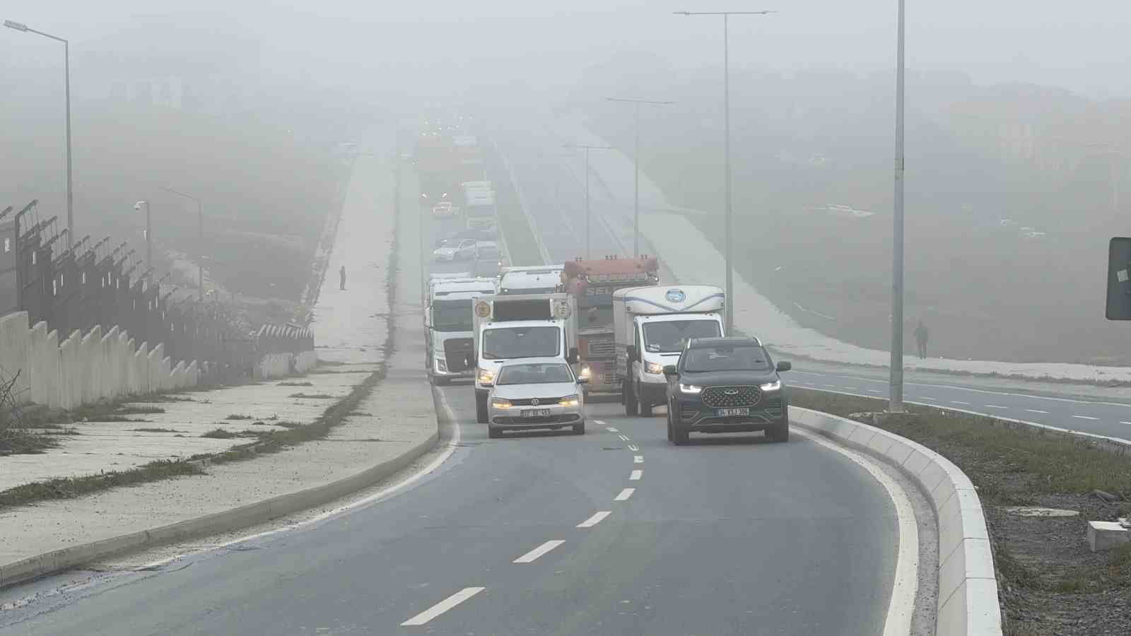 arnavutkoyde seyir halindeki vip taksi alev alev yandi 2 X4bHEh8C