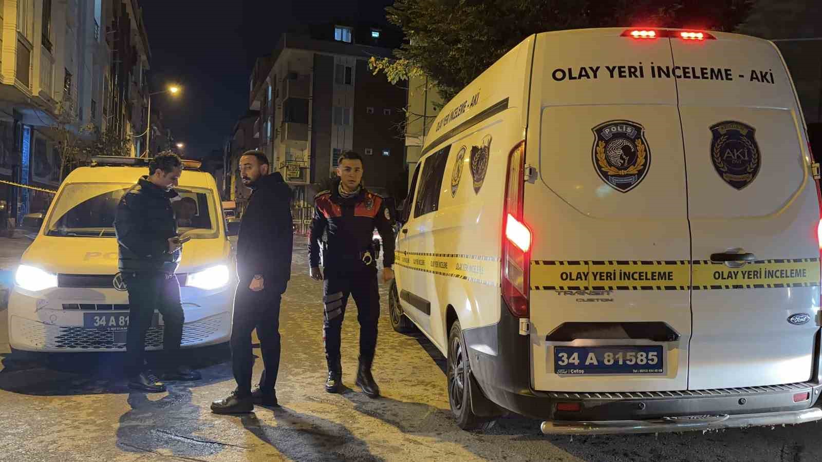 arnavutkoyde silahli saldiri 1i cocuk 2 yarali 1 khNtaikw