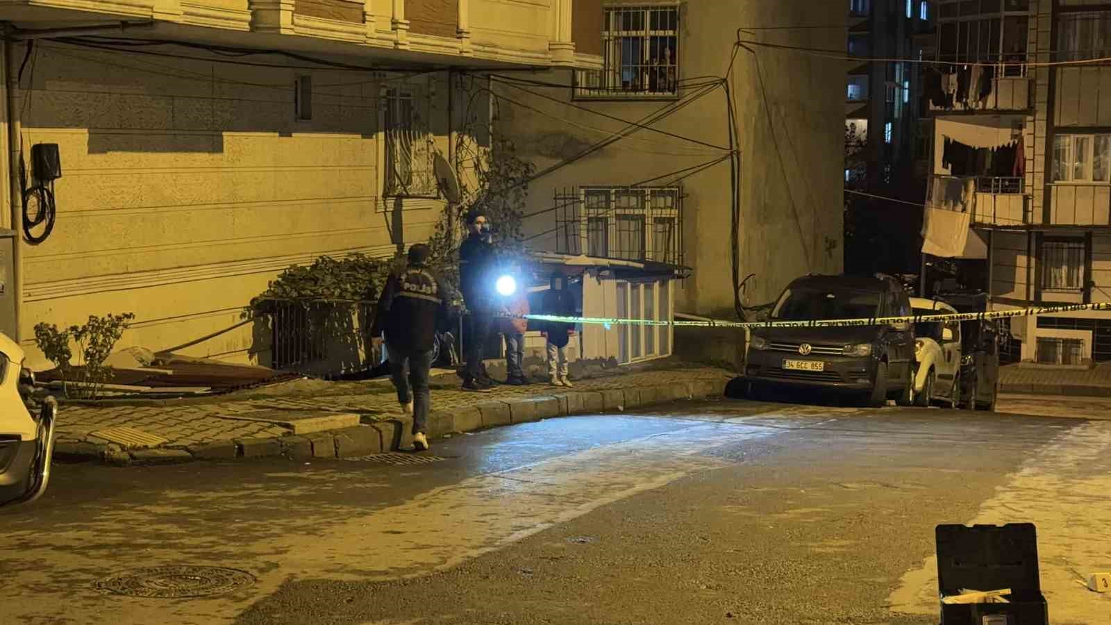 arnavutkoyde silahli saldiri 1i cocuk 2 yarali 4 M9WbDzYE