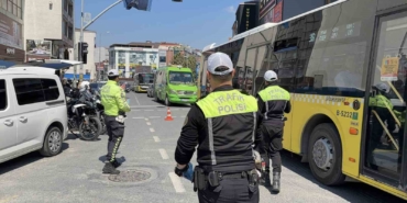 arnavutkoyde-trafik-haftasinda-anlamli-uygulama-ceza-degil-bilinclendirme-yapildi-lshXiwjp.jpg