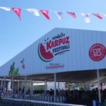 arnavutkoyde-yenikoy-karpuz-festivali-yogun-katilimla-gerceklestirildi-l38cLsBm.jpg