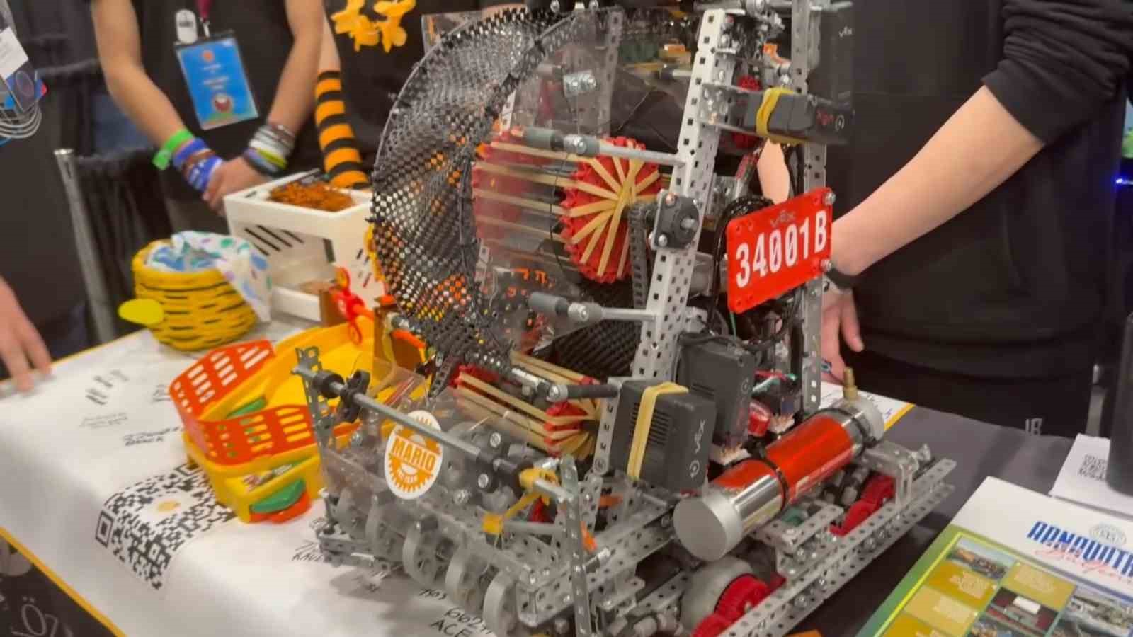 Arnavutköylü gençler ABD’de düzenlenen ‘Dünya Robot Şampiyonası’nda’ ülkemizi temsil etti 8 arnavutkoylu gencler abdde duzenlenen dunya robot sampiyonasinda ulkemizi temsil etti 4 GOICHvDe