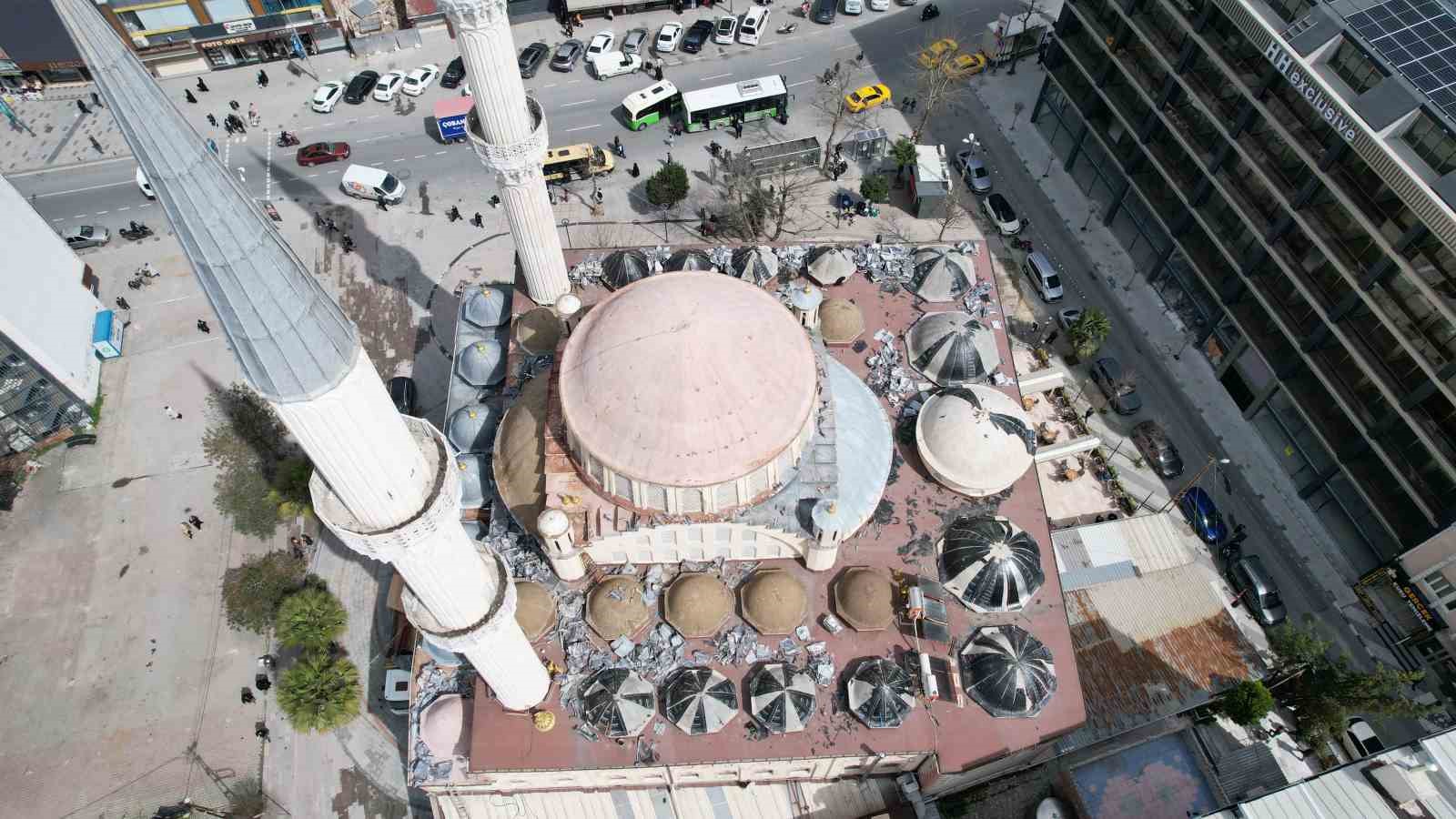 arnavutkoyun simgesi 46 yillik merkez camii yikiliyor 1 tLnO6znb