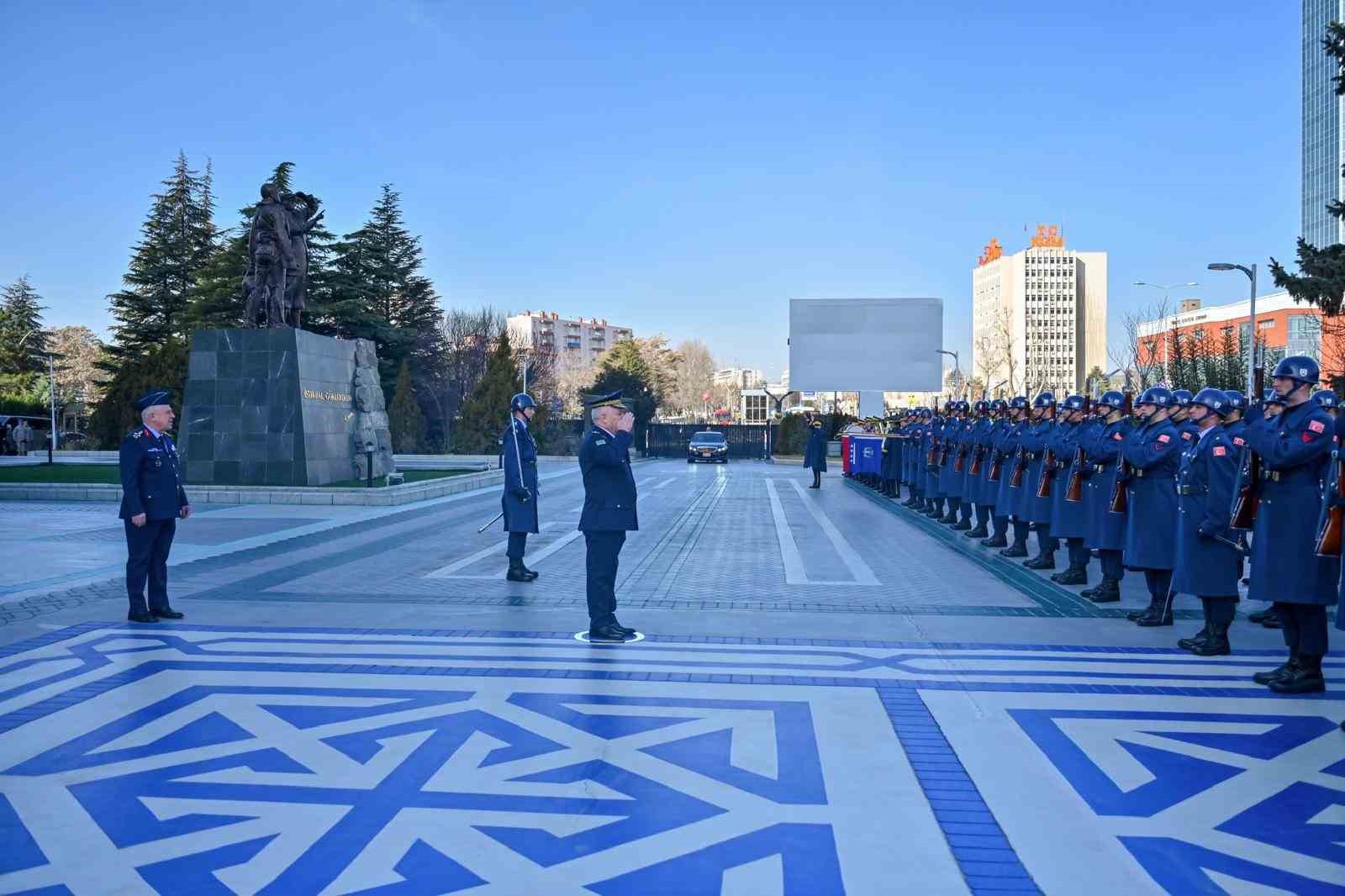 arnavutluk hava kuvvetleri komutani ferdinant dimodan turk hava kuvvetleri komutanligina ziyaret 3 uLSlptCY