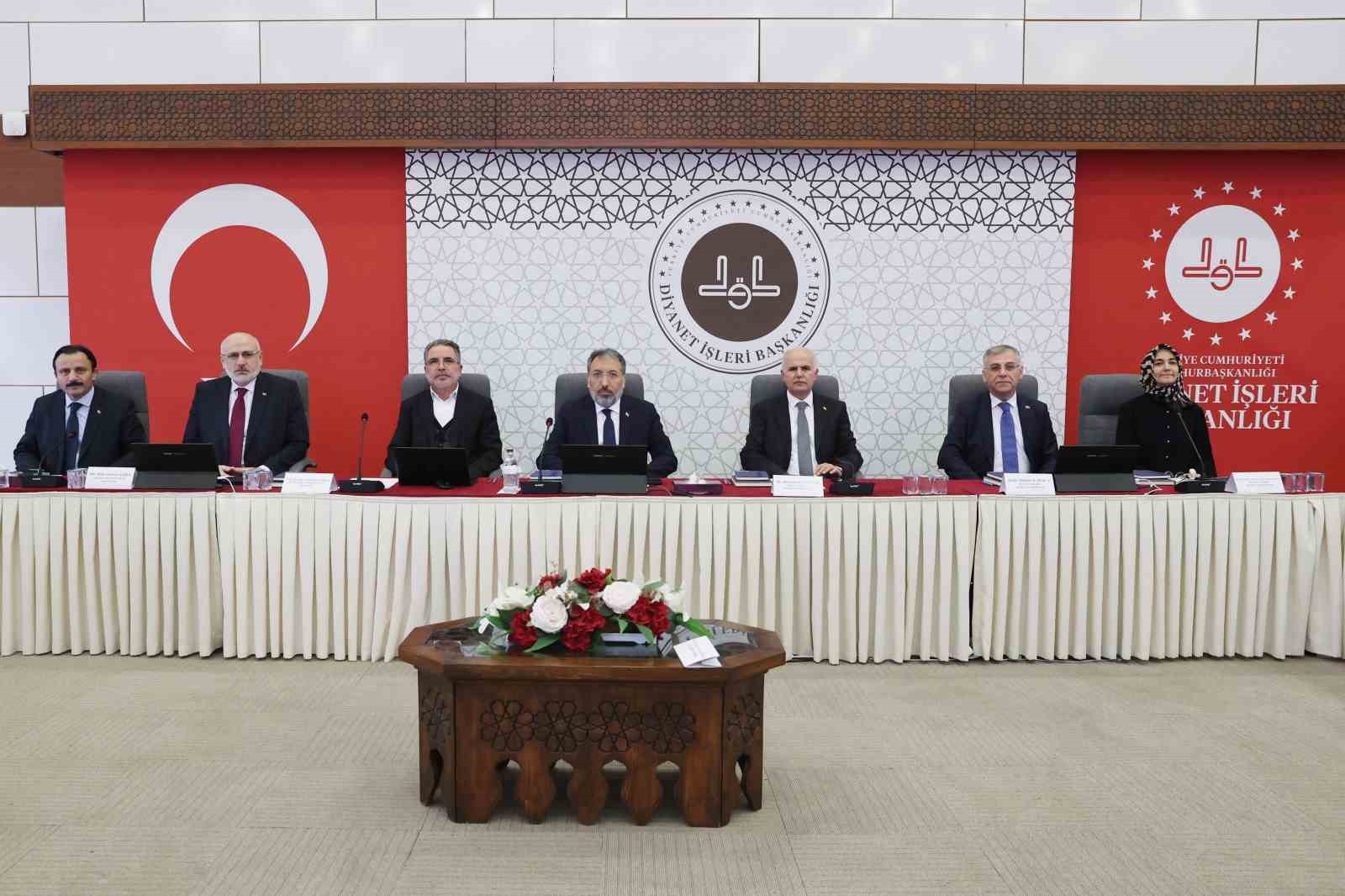 Arpaguş: "Ankara’daki strateji, Anadolu’da pratiğe dönüşmüyorsa, Anadolu’daki sorun Ankara’da çözülmüyorsa eksik kalmışız demektir" 4 arpagus ankaradaki strateji anadoluda pratige donusmuyorsa anadoludaki sorun ankarada cozulmuyorsa eksik kalmisiz demektir 0 MGidfutb
