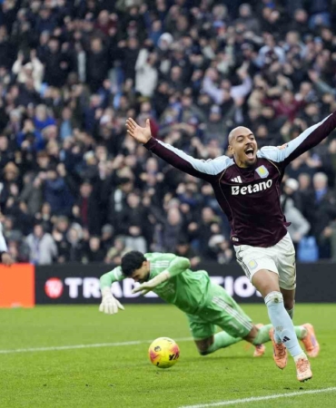 arsenal-aston-villa-deplasmaninda-son-dakikalarda-kaybetti-2p6k3PHC.jpg