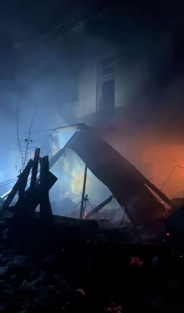 artvin savsattaki yangin bolgesine ulasim kar nedeniyle guclukle saglandi 0 VEKHLELq