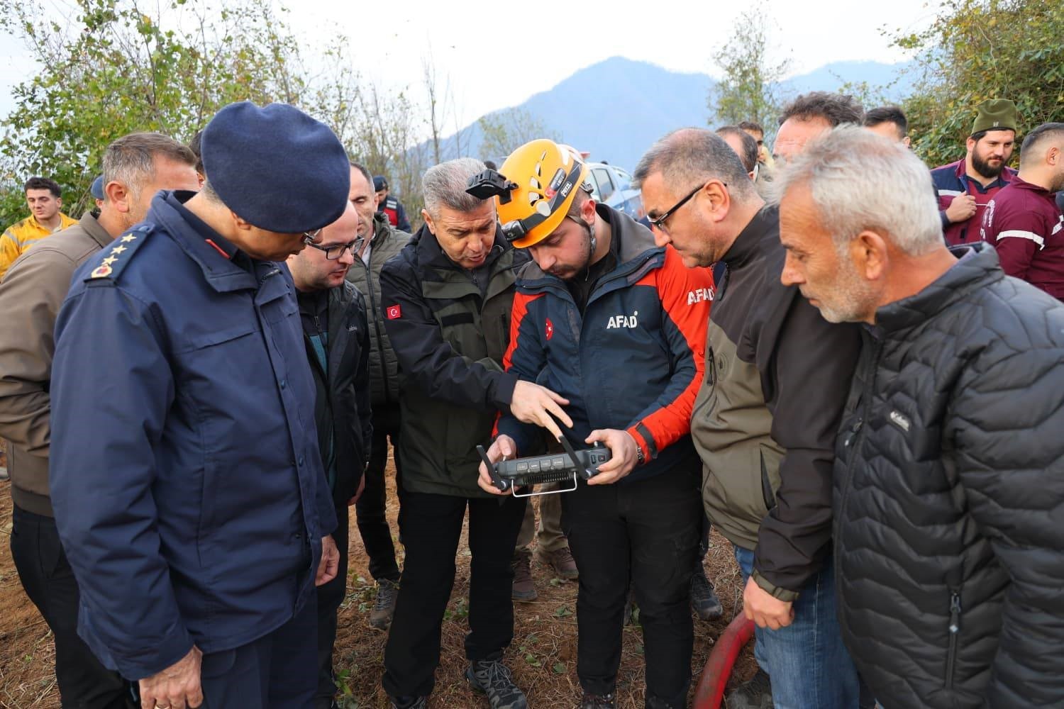 artvin valisi ergun yangin kismen kontrol altina alindi 1 mjKjjq9B
