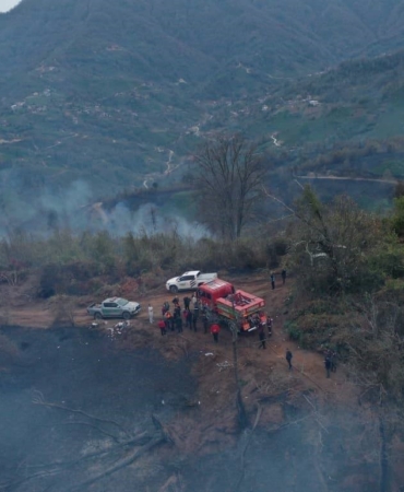 artvin-valisi-ergun-yangin-kismen-kontrol-altina-alindi-TgxQAJbA.jpg