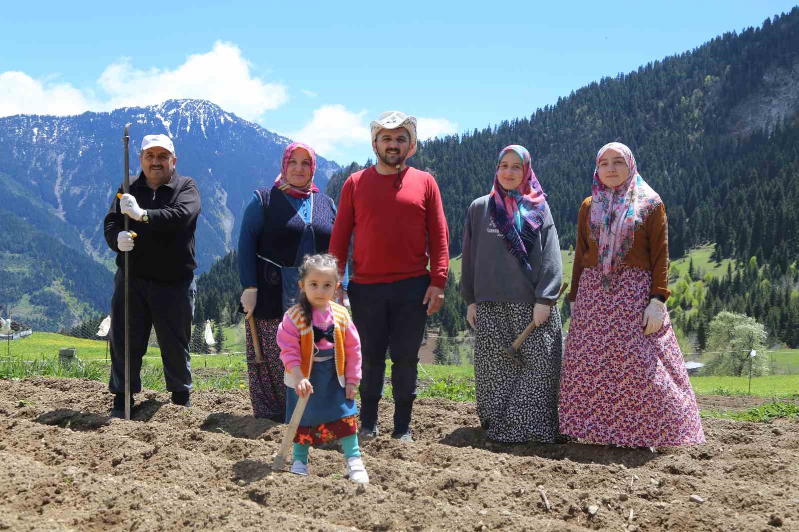 artvinde 1400 rakimda imece usulu dogal tarim 7 UZ8HsnAJ