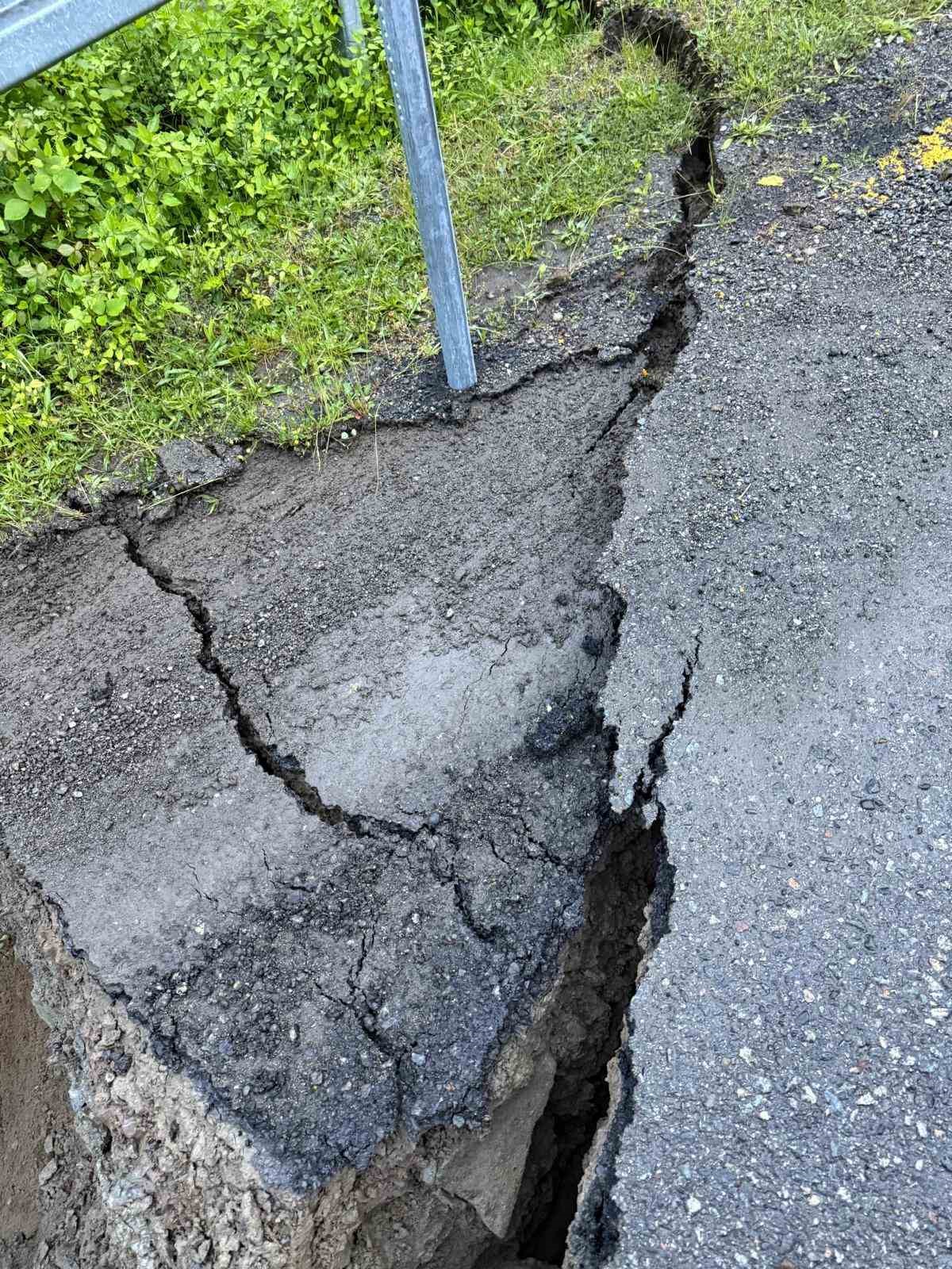artvinde dere tasti 5 koyun ulasimini saglayan yol hasar gordu 4 PUy13i9v