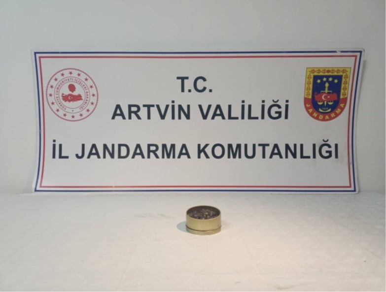 artvinde endemik yayla cayi cicegi kacakciligina jandarma engeli 1 JIvPWHKQ