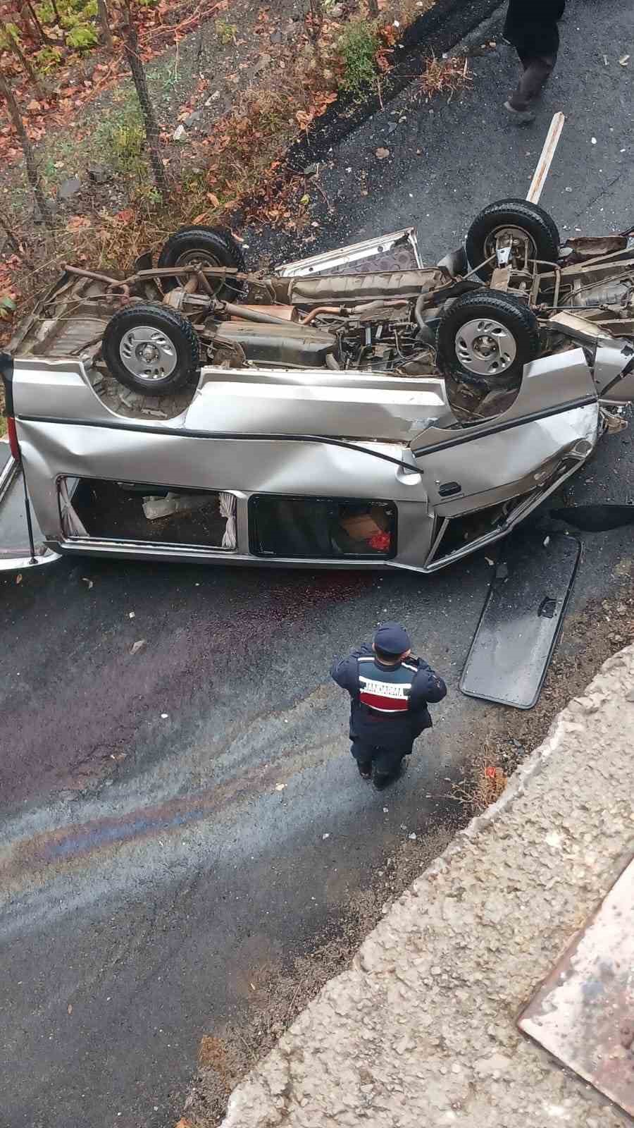 artvinde trafik kazasi 3 olu 0 vY5JKddN