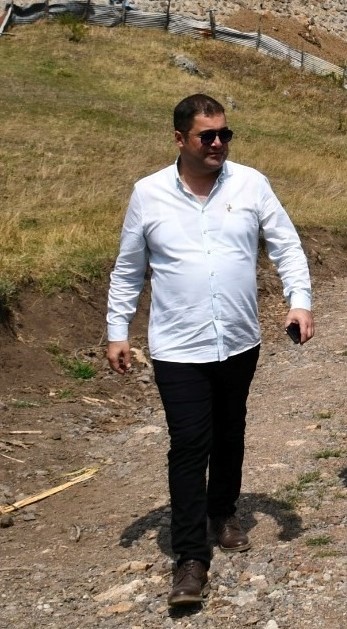 Artvin’in CHP’li Belediye Başkan Yardımcısı resmi aracı alkollü kullanırken jandarmaya yakalandı 6 artvinin chpli belediye baskan yardimcisi resmi araci alkollu kullanirken jandarmaya yakalandi 2 WDFABBBc