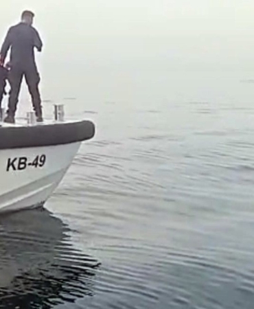 artvinin-hopa-ilcesi-aciklarinda-denizde-roket-motoru-bulundugu-iddiasi-KJKfgKXt.jpg