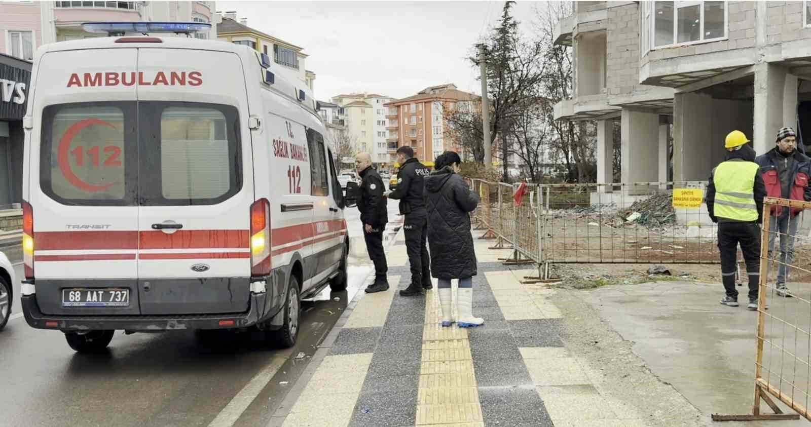 asansor bosluguna dusen insaat iscisi agir yaralandi 2 FeUvkDeQ
