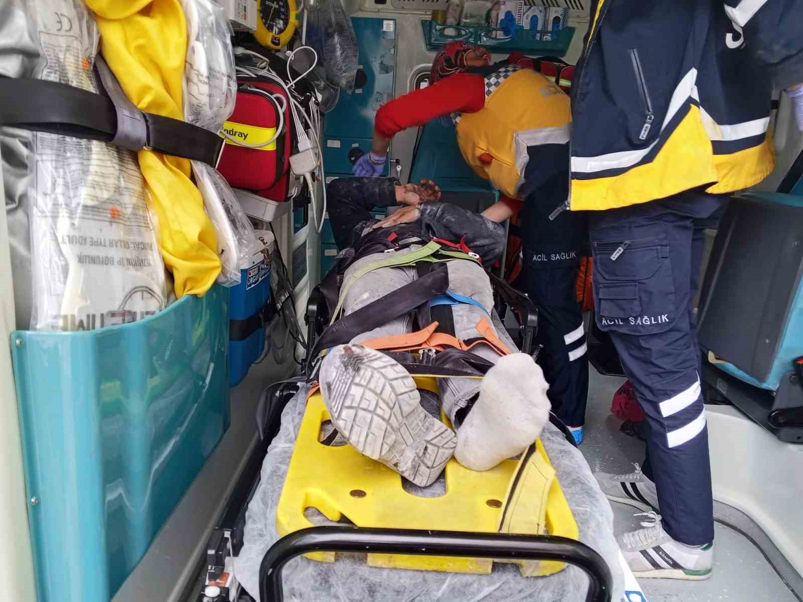 asansor bosluguna dusen isci yaralandi 2 L8wTJBjD