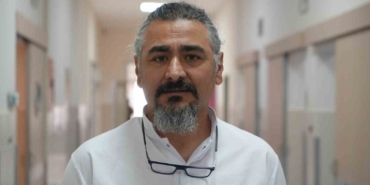 asfalt-patileri-yakiyor-pisi-pisi-otu-tehlike-saciyor-uzmanindan-sicak-hava-uyarisi-df1PXZIy.jpg
