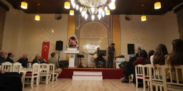 asik-ramazan-yavuz-arslan-icin-vefa-gecesi-omurde-70-sanatta-55-yil-HyIiY1Up.jpg