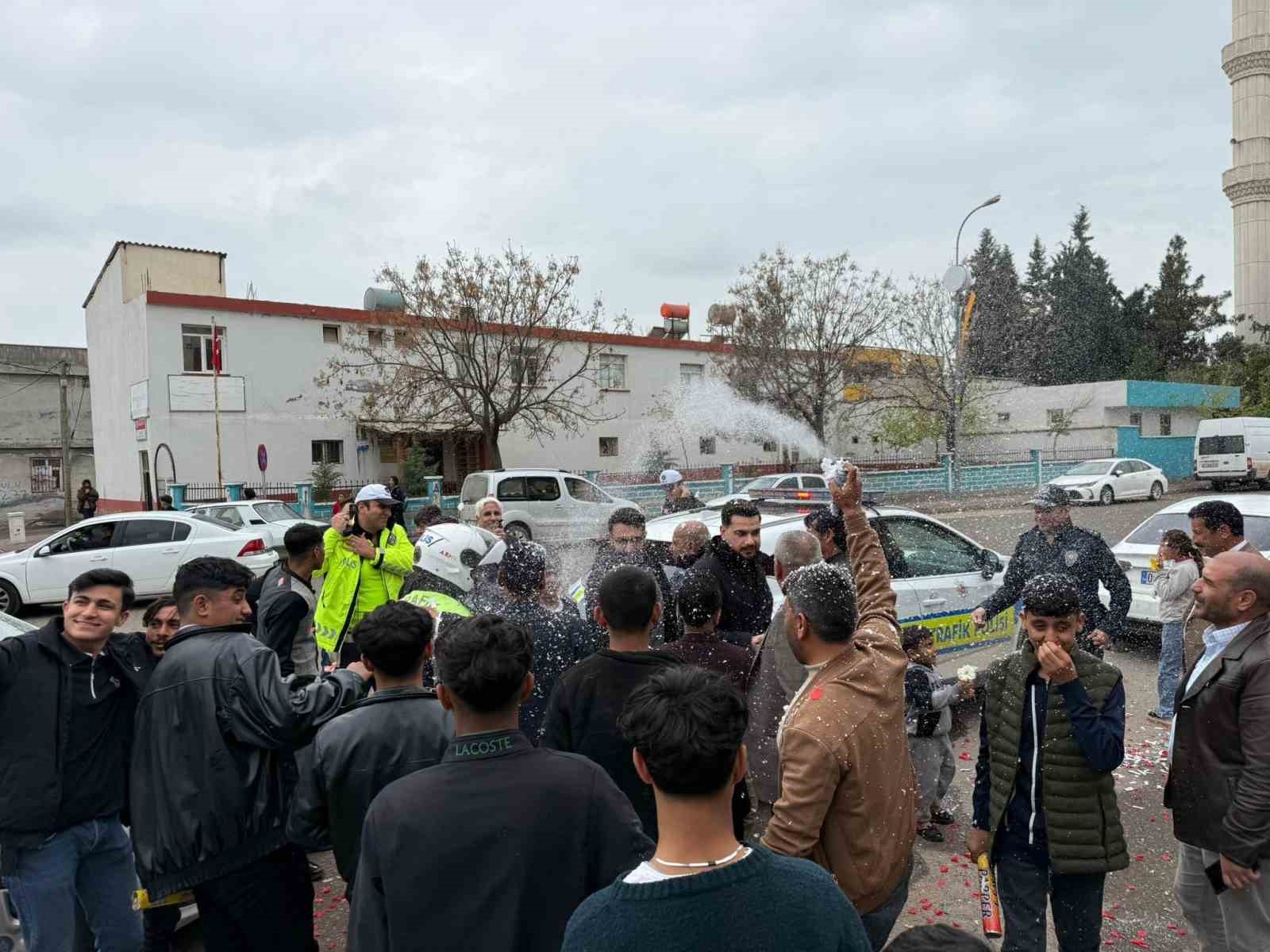 Asılsız ihbardan sürpriz pasta çıktı 5 asilsiz ihbardan surpriz pasta cikti 1 ftyPLUub