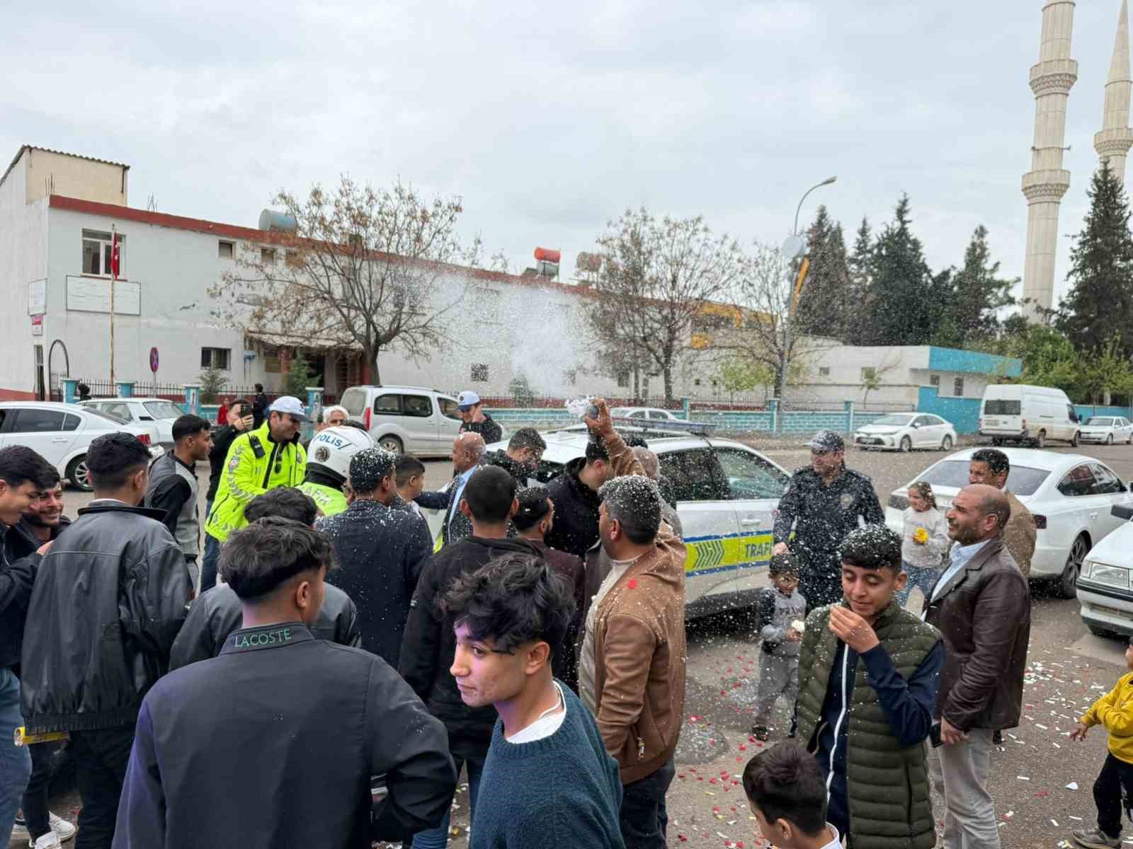 Asılsız ihbardan sürpriz pasta çıktı 6 asilsiz ihbardan surpriz pasta cikti 2 V9P7TcNJ