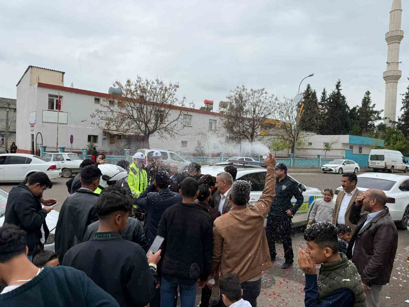 Asılsız ihbardan sürpriz pasta çıktı 7 asilsiz ihbardan surpriz pasta cikti 3 Q42umWMn