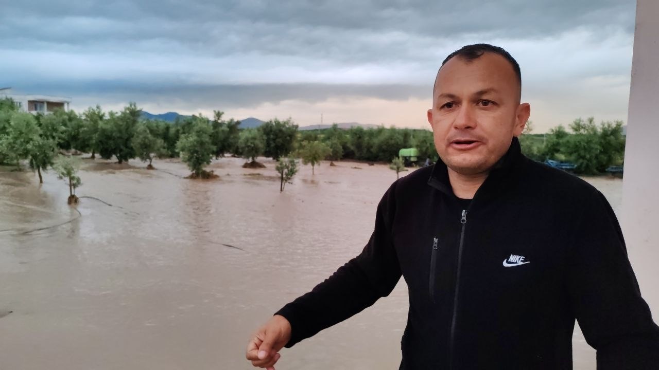 asiri yagisla birlikte tasan dereler sele neden oldu 1
