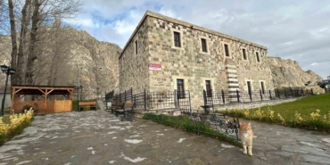 asirlarin-izini-tasiyan-horhor-medresesi-camii-cevre-duzenlemesiyle-yeniden-nefes-aldi-rBFShNvU.jpg