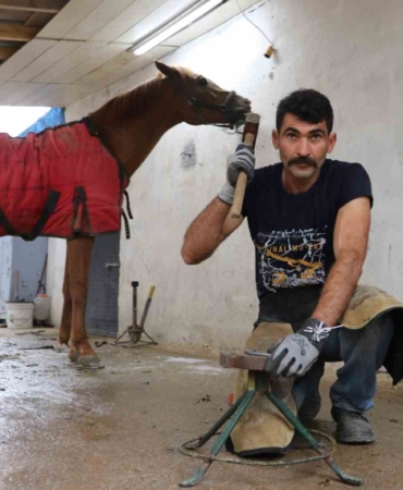 asirlik-gelenek-bitiyor-son-ustalar-calismaya-devam-ediyor-bnFRJAXb.jpg