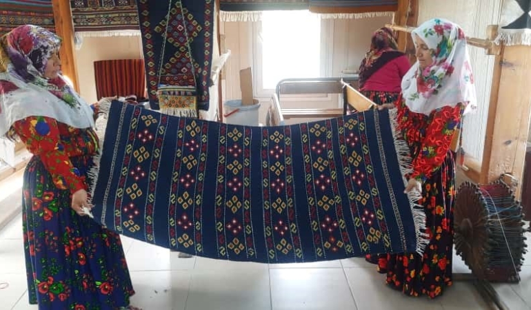 asirlik-kilim-geleneginde-genc-ustalar-yetisiyor-2rQyKVYE.jpg