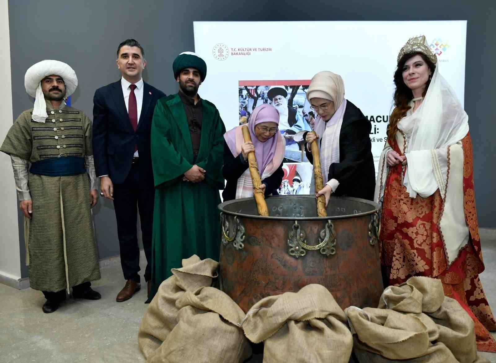 asirlik mesir gelenegi lider eslerinin katilimiyla yasatildi 2 SlbblydK