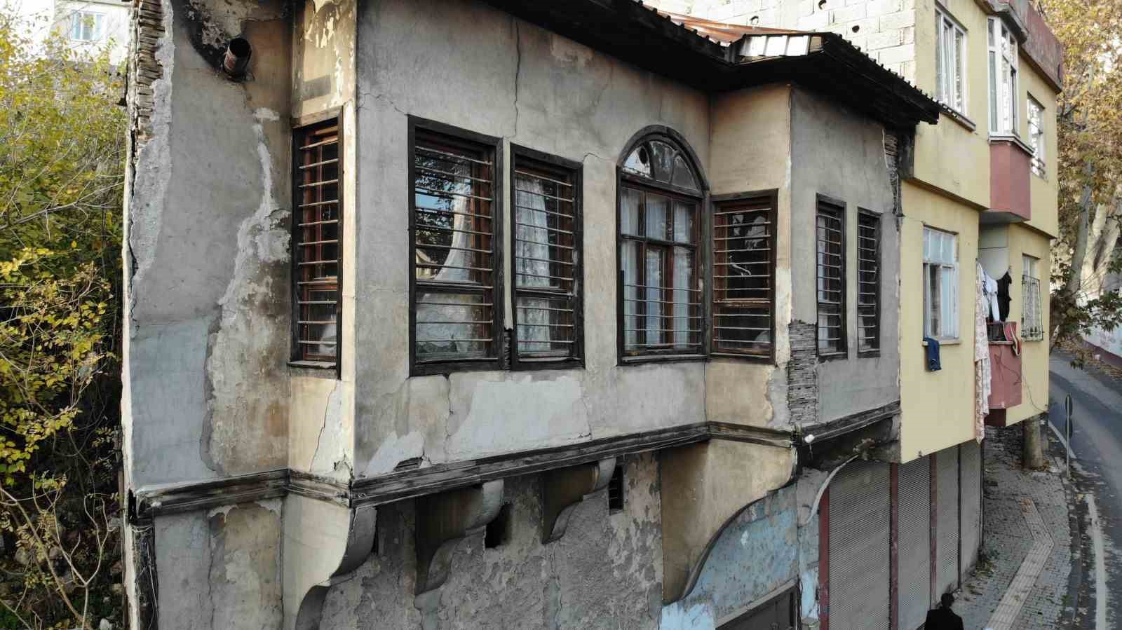 asirlik tarihi evler restorasyon bekliyor 2 NlUKn8Z8