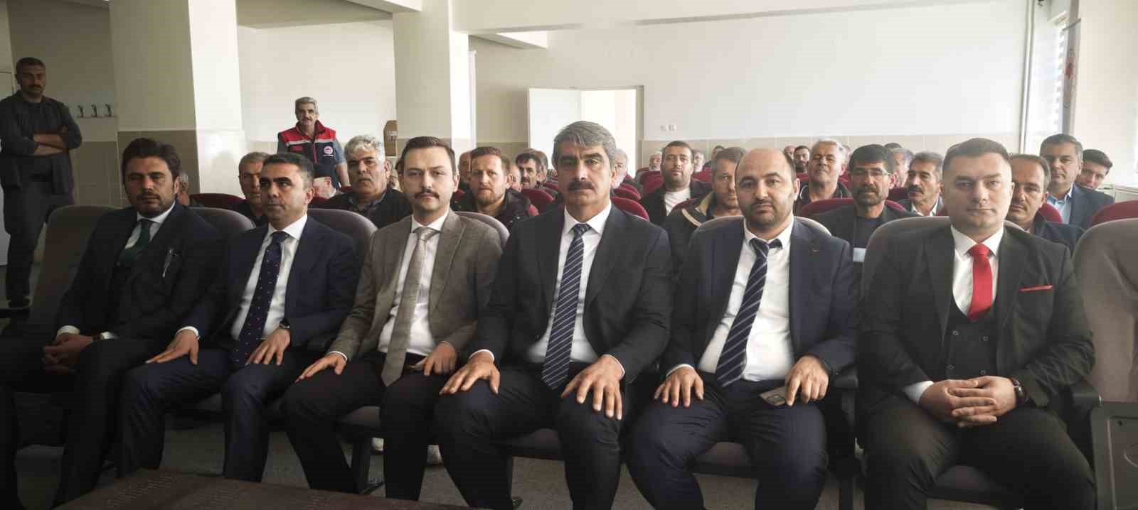 askalede ariciliga buyuk destek 50 ureticiye hibeli kovan dagitildi 0 eHJfsNB4