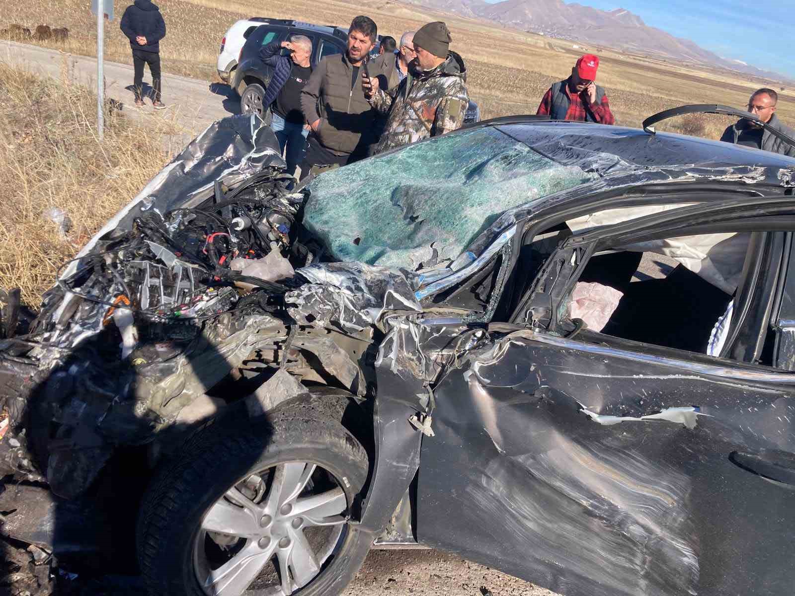 Aşkale’de trafik kazası: 2 yaralı 4 askalede trafik kazasi 2 yarali 0 szy5SCXc