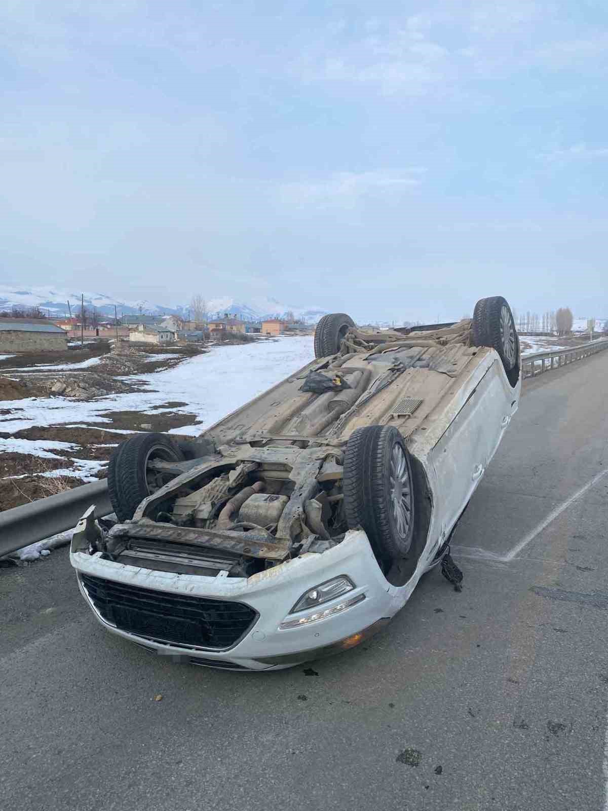 Aşkale’de trafik kazası: Otomobil takla attı, 2 kişi yaralandı 6 askalede trafik kazasi otomobil takla atti 2 kisi yaralandi 2 9nOledww