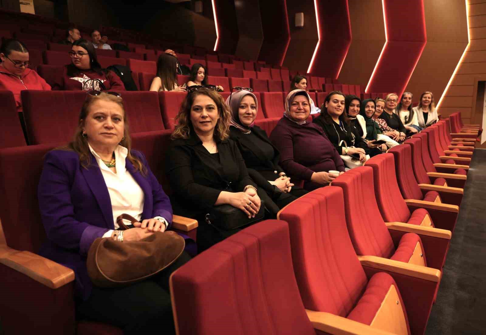 aslihan gurbuz osmangazide unutulmaz bir bulusmaya imza atti 3 F2ZXPbLm