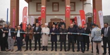 asrin-felaketinin-ardindan-hatayda-119uncu-cami-ibadete-acildi-gEtOMsaO.jpg