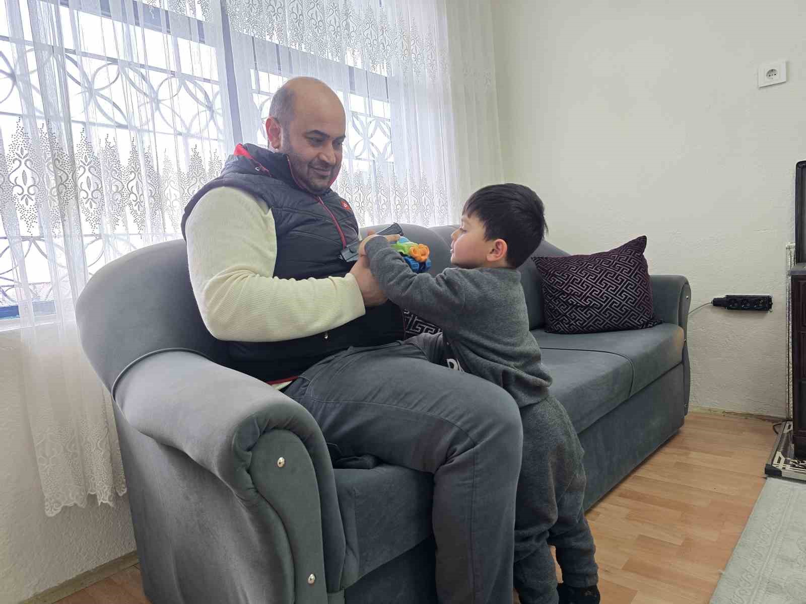 Asrın felaketinin simge bebeklerinden Korkmaz bebek şimdi 3 yaşında 8 asrin felaketinin simge bebeklerinden korkmaz bebek simdi 3 yasinda 4 6CMSi5tE